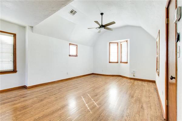 2109 NW 27th ST, Oklahoma City, OK 73107