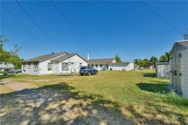 1405 S 12th ST, Chickasha, OK 73018
