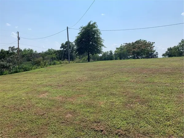 18505 E Indian Hills RD, Newalla, OK 74857