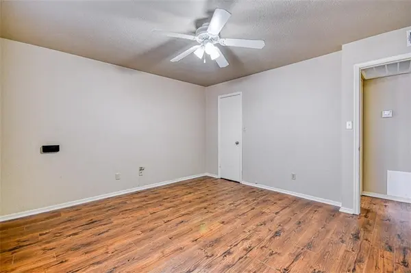 3000 Chautauqua AVE #212, Norman, OK 73072