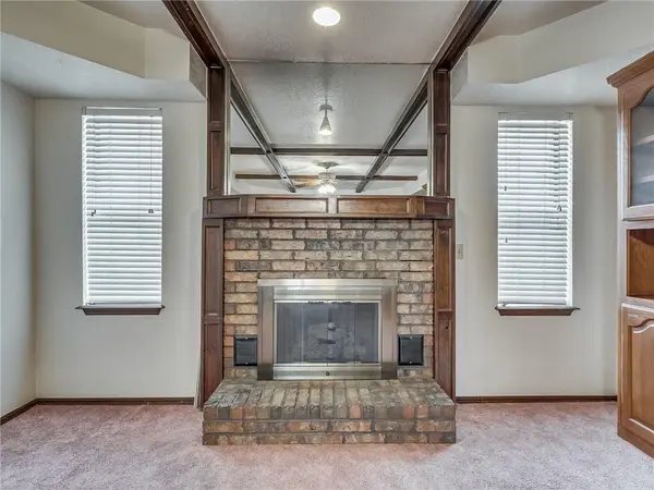 1702 Oakcliff RD, Norman, OK 73071