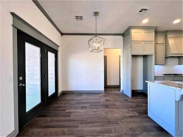 9317 SW 41st ST, Oklahoma City, OK 73179