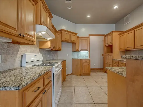 1820 N Country Club RD, Newcastle, OK 73065