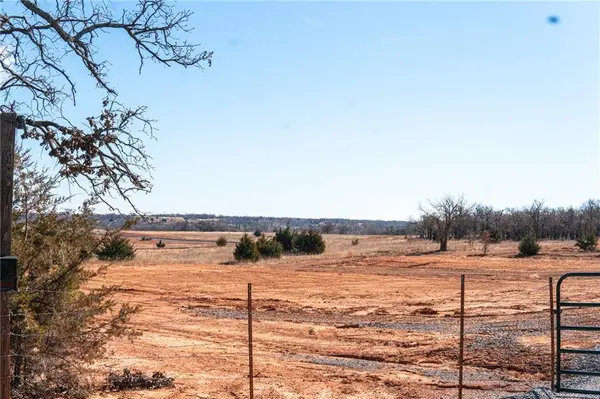 2000 Evermore CIR, Blanchard, OK 73010