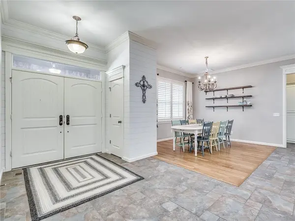18101 Barrington DR, Edmond, OK 73012