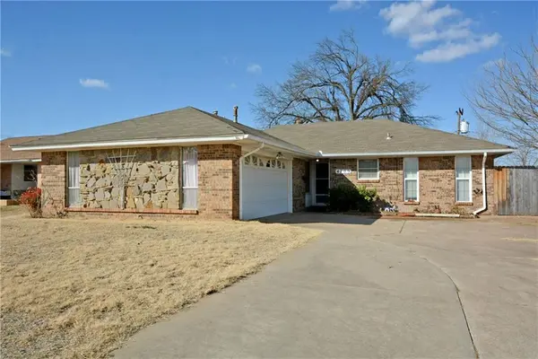4709 Newport DR, Del City, OK 73115