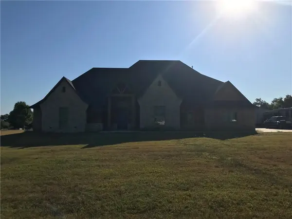 1191 N Mays ST, Maysville, OK 73057