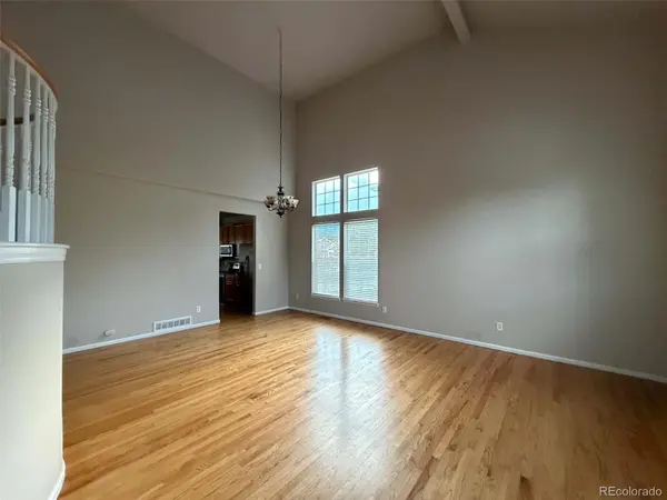 6111 S Kirk ST, Aurora, CO 80016