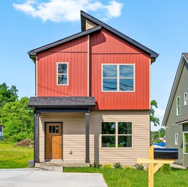 1906 Evans Rd, Clarksville, TN 37042