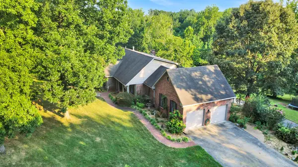 911 STEPHEN DRIVE, Clarksville, TN 37043