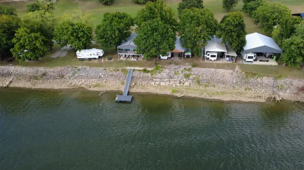 721 Beechview Rd, Clifton, TN 38425