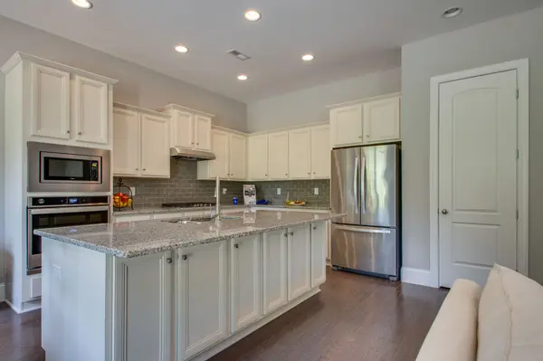 962 Hunters Lane, Springfield, TN 37172
