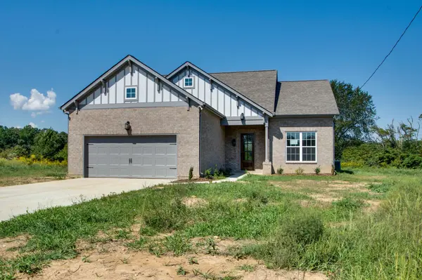 946 Hunters Lane, Springfield, TN 37172