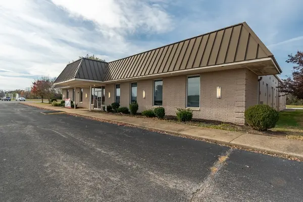 4011 Fort Campbell Blvd, Hopkinsville, KY 42240