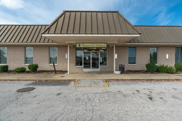 4011 Fort Campbell Blvd, Hopkinsville, KY 42240