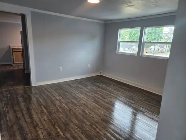 701 Cumberland Dr #4, Clarksville, TN 37040