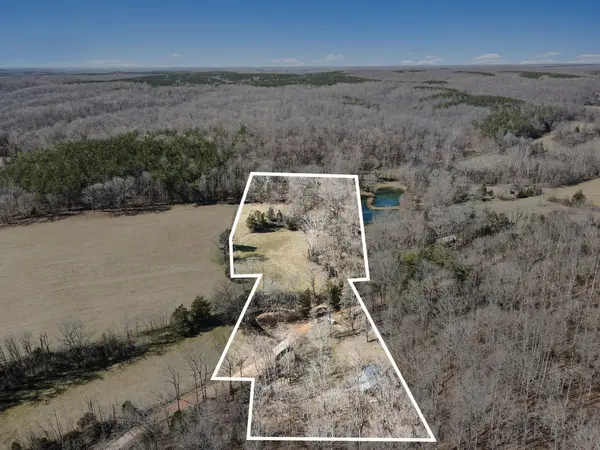 2650 Pretty Creek Rd, Nunnelly, TN 37137