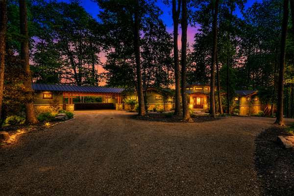 394 Myers Point Rd, Sewanee, TN 37375