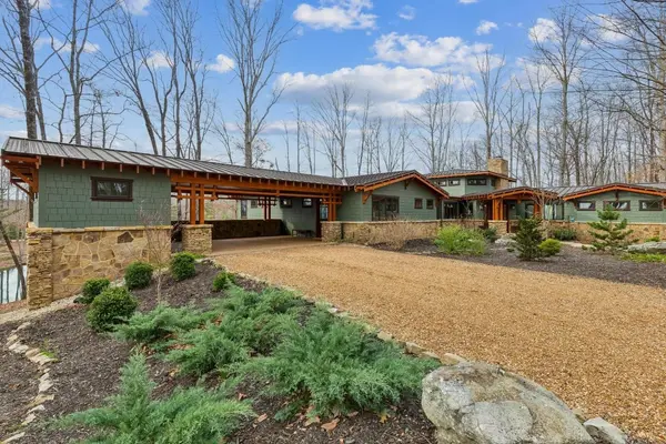 394 Myers Point Rd, Sewanee, TN 37375
