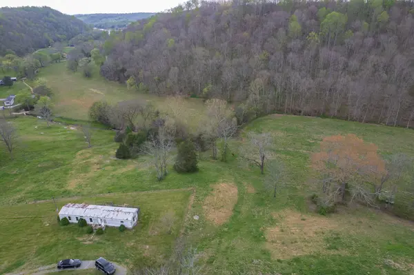 109 Creek Bend Ln, Manchester, TN 37355