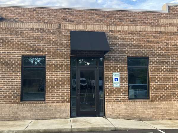881 Seven Oaks Blvd, Smyrna, TN 37167