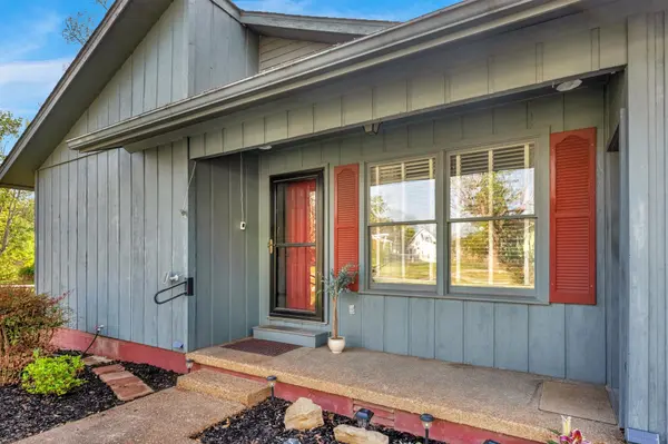 601 Courthouse View St, Lafayette, TN 37083