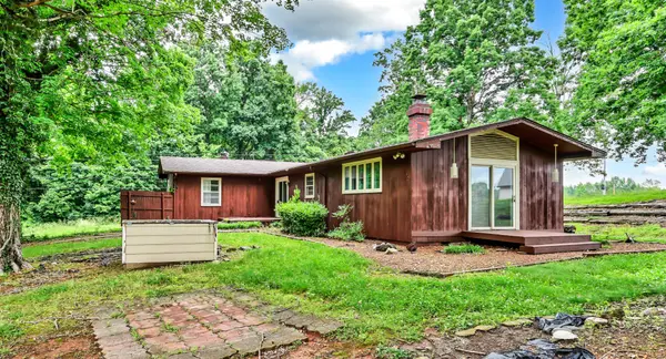 1692 Gratton Rd, Clarksville, TN 37043