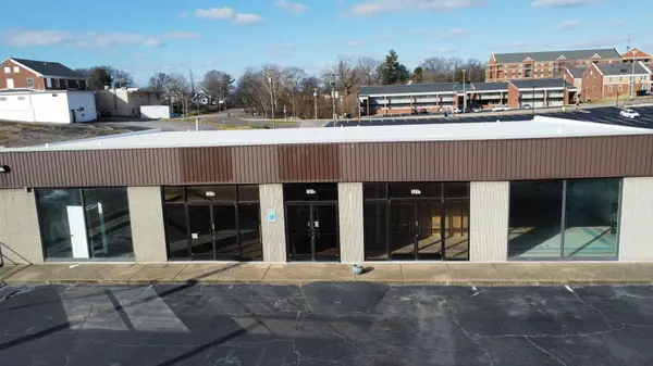301 College St, Clarksville, TN 37040