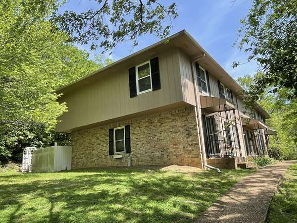 110 Bellevue Rd #16, Nashville, TN 37221