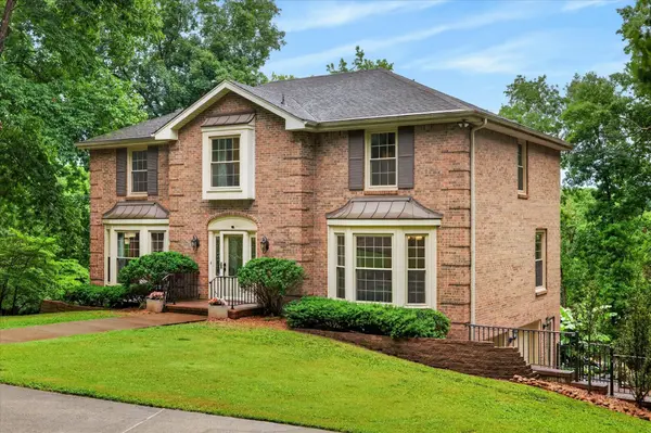 1610 Deerfield Dr, Clarksville, TN 37043