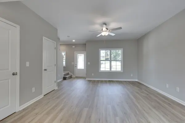 407 Cook Dr, Clarksville, TN 37042