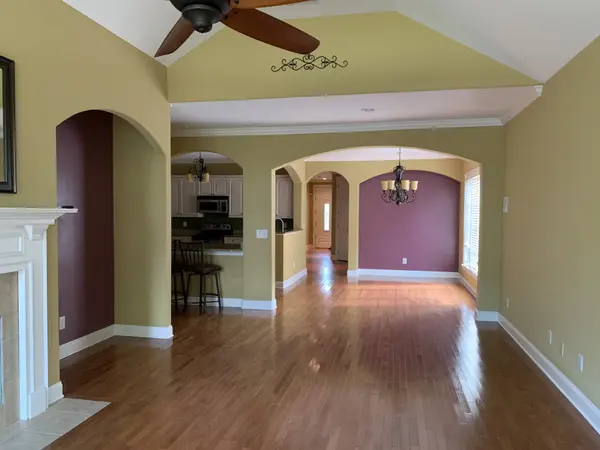 136 Nickolas Cir, Lebanon, TN 37087