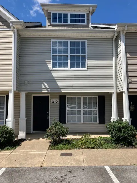 2961 Rutherford #B-5, Murfreesboro, TN 37130