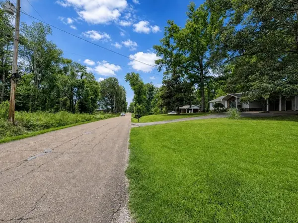 655 E End Dr, Savannah, TN 38372