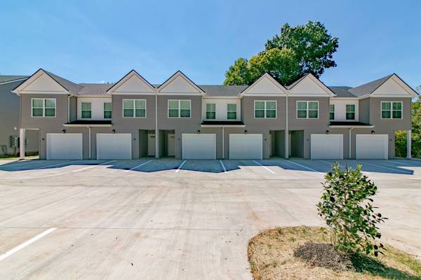 1960 Batts Ln #C, Clarksville, TN 37042