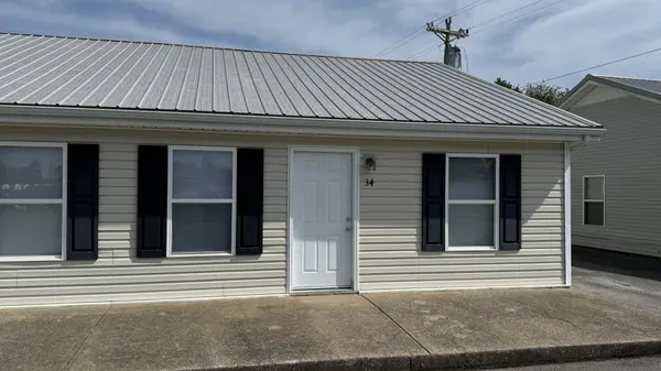 516 Patricia Ln #33, Oak Grove, KY 42262
