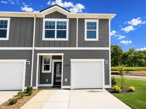 230 Darlington Drive, Dickson, TN 37055