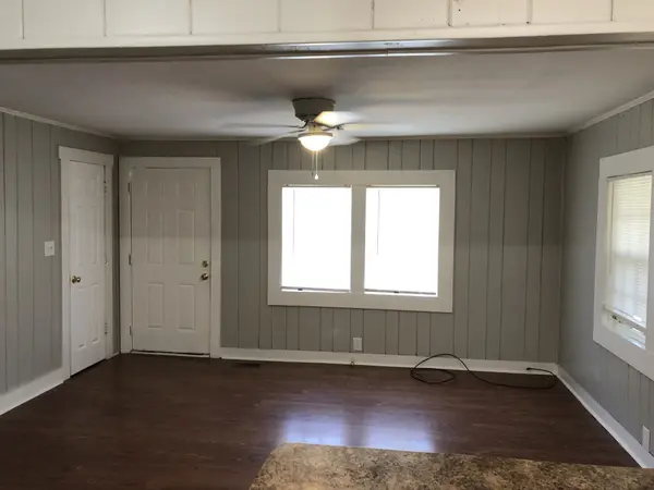 303 Bridge Ave, Murfreesboro, TN 37129