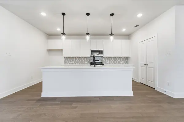 800 Tompkins Ln, Gallatin, TN 37066