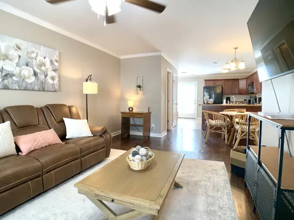 308 Sam Houston Cir, Clarksville, TN 37040