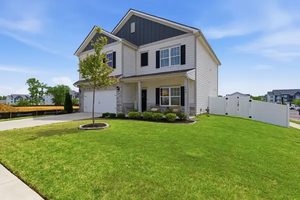 500 Charing Cross Dr, Lebanon, TN 37087
