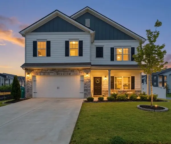 500 Charing Cross Dr, Lebanon, TN 37087