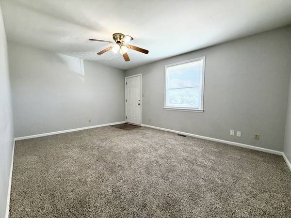 750 Bancroft Cir #B, Clarksville, TN 37042