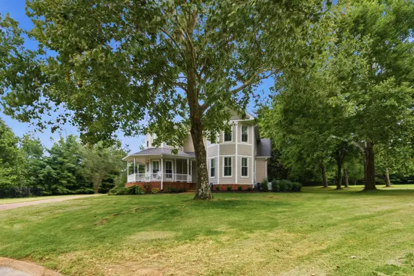 1733 Carriage Ct, Brentwood, TN 37027