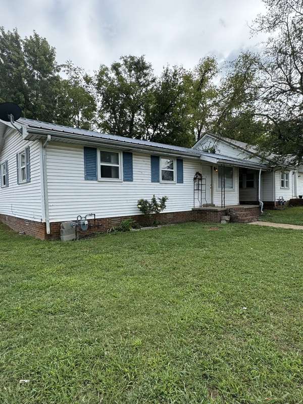 301 Bridge Ave, Murfreesboro, TN 37129
