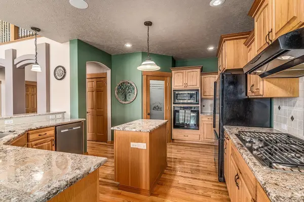 16612 E 32nd Ave, Greenacres, WA 99016