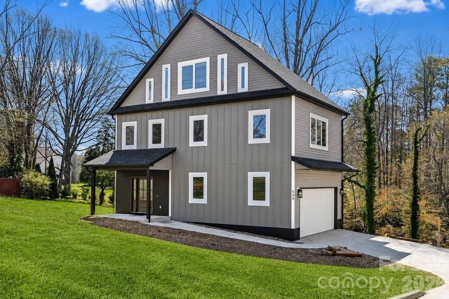 543 30th AVE NW, Hickory, NC 28601