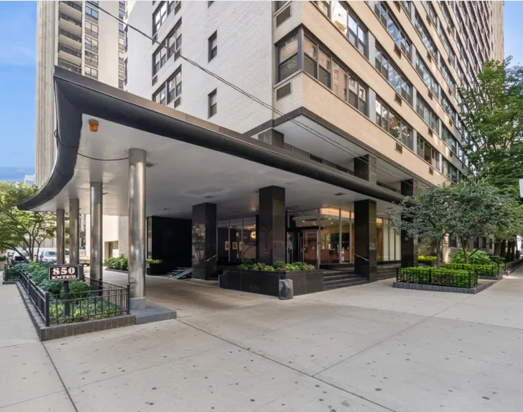 850 N Dewitt PL #10G, Chicago, IL 60611