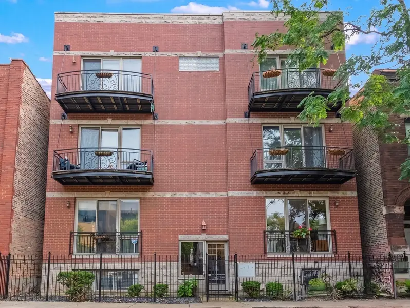 2027 W Race AVE #1W, Chicago, IL 60612