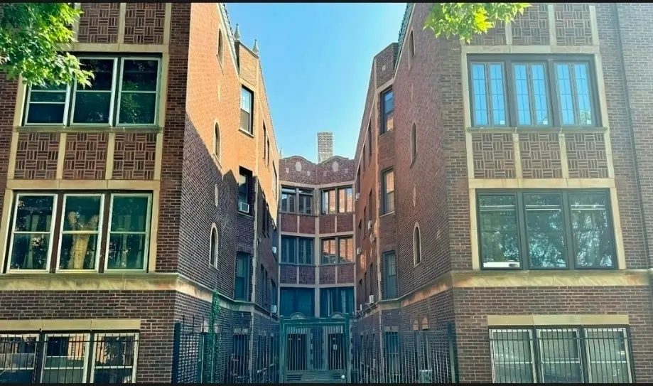 815 E 53rd ST #3, Chicago, IL 60615